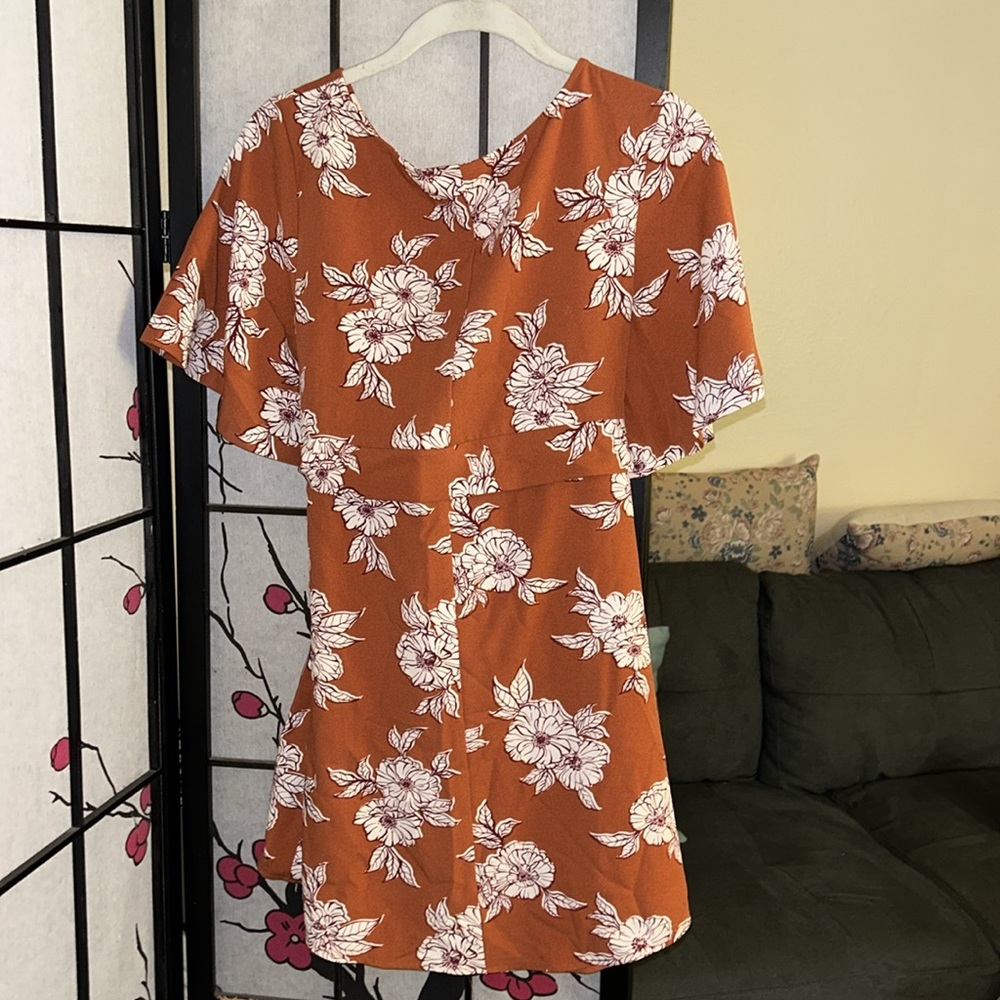 New Isabel Maternity Top Short Sleeve Pullover Short Sleeve Tie Orange Floral - Picture 10 of 11